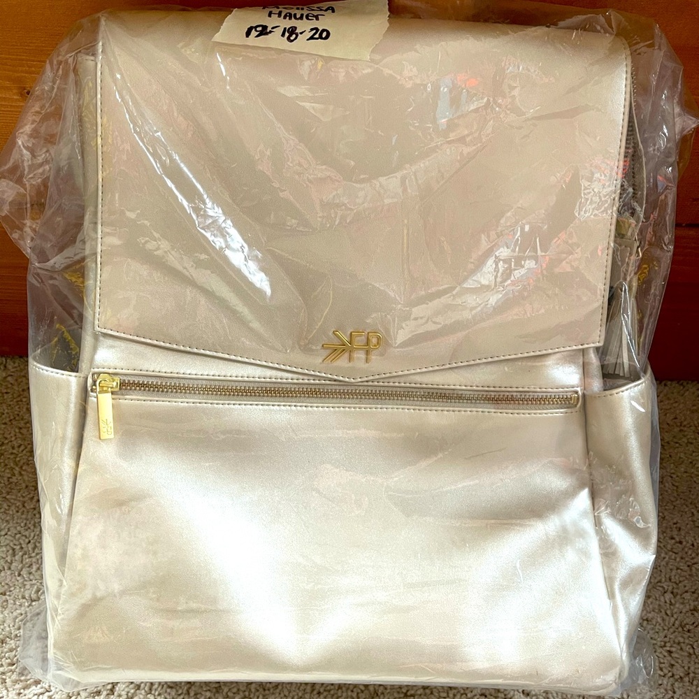 Freshly Picked Classic Diaper Bag - Smooth Platinum - One of a Kind